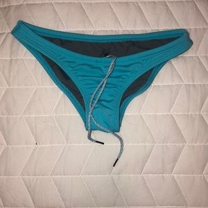 Bikini bottoms